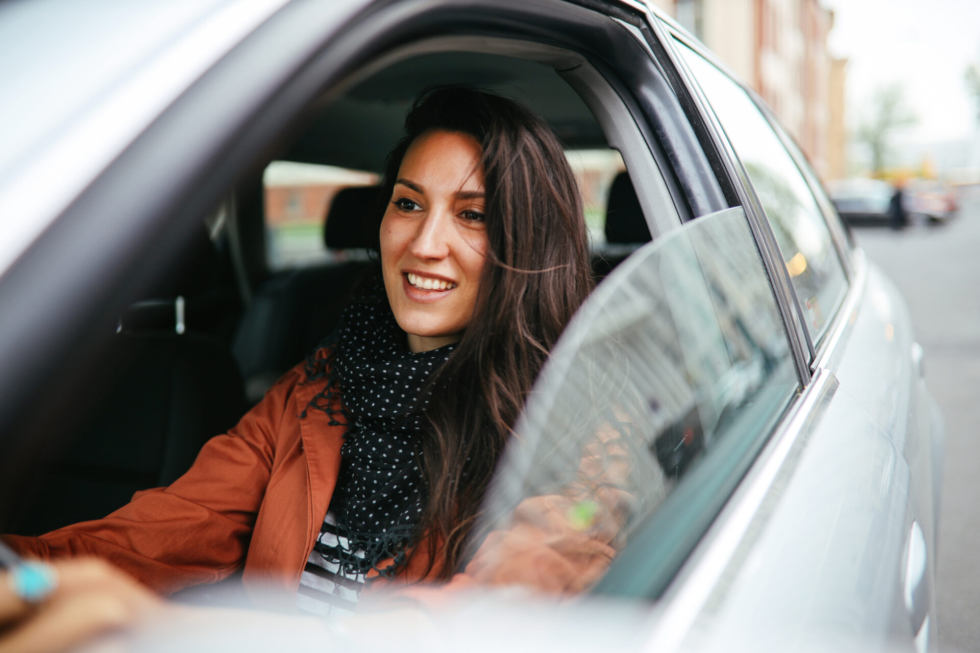 commuter woman driving